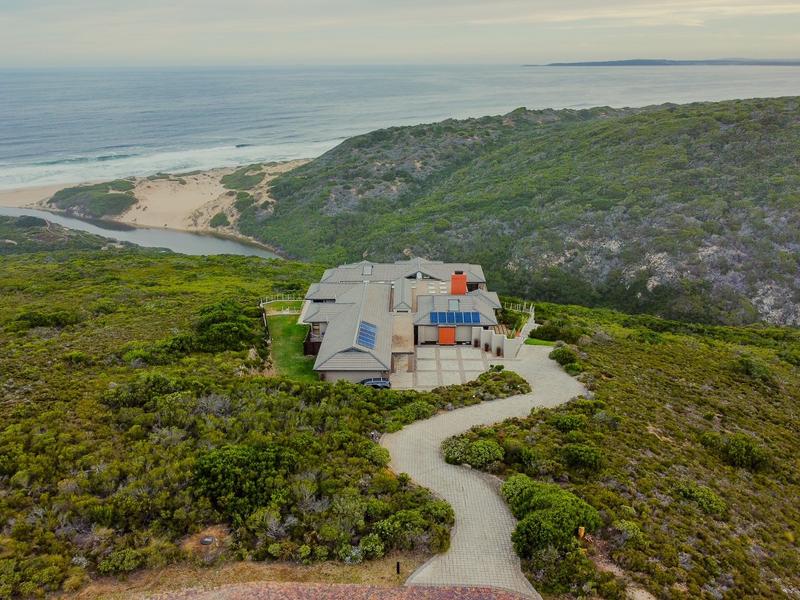 6 Bedroom Property for Sale in Dana Bay Western Cape